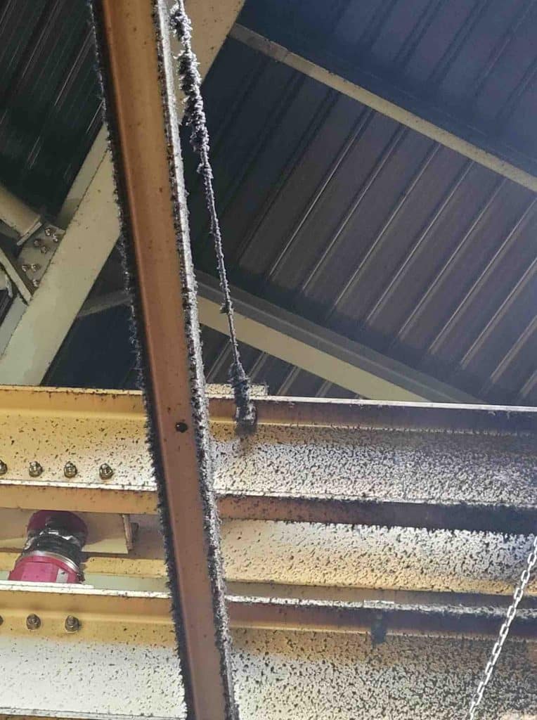 Furnace firebreak cleaning: before cleaning