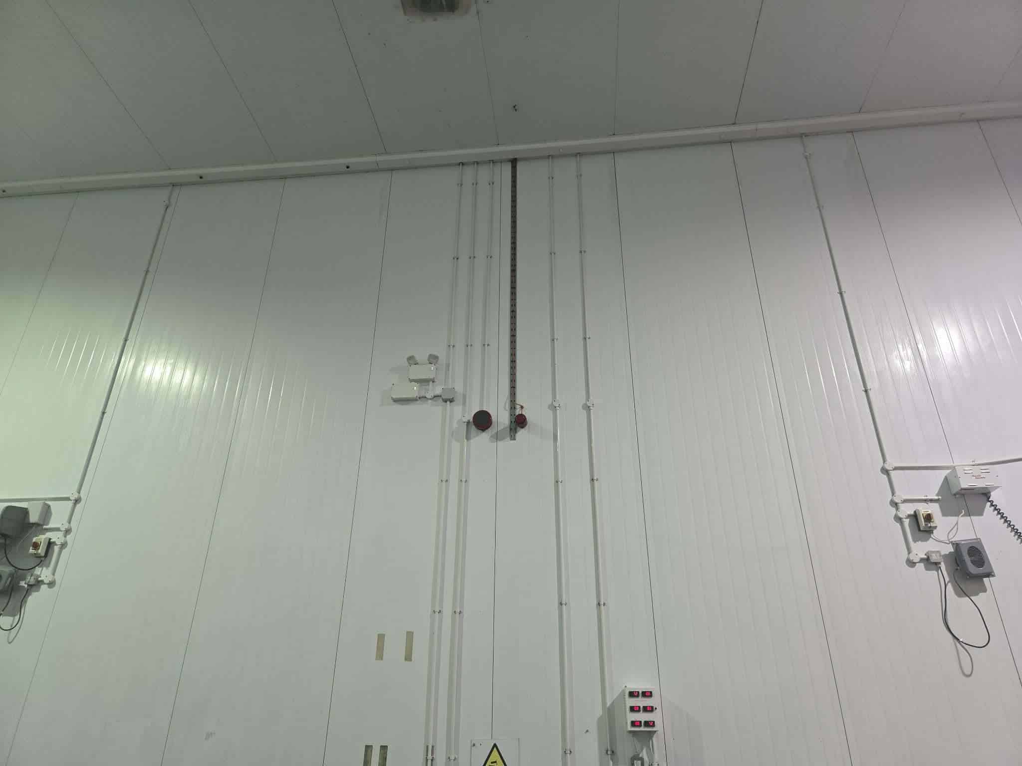 completed high level cleaning of dirt from walls; factory cleaning company completed high level cleaning of dirt from walls; factory cleaning company